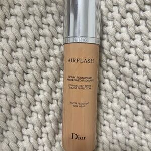 Dior Airflash shade 300